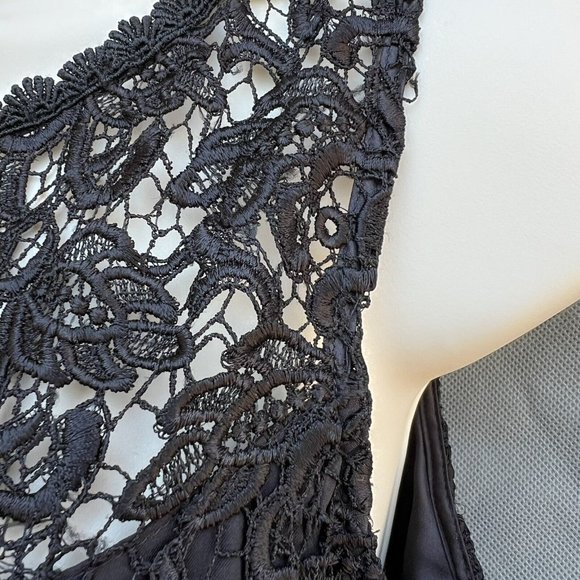 WHBM White House Black Market Lace Overlay Sheath Dress Sleeveless Size 2 Party - Picture 6 of 8